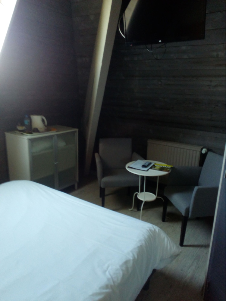 Hôtel Le Chic Ô Rail — Saint-Omer — photo 3