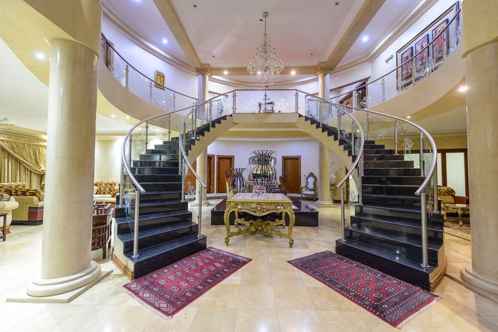 Equestrian Royal Boutique Hotel & Spa — 5-Star Luxury Hotel in Midrand, South Africa