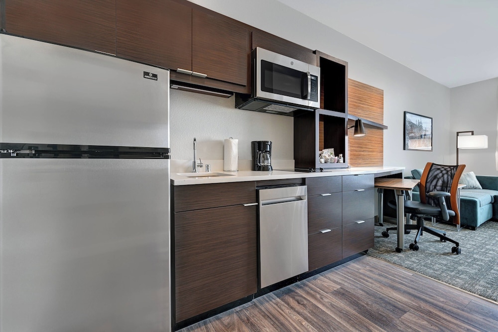 TownePlace Suites by Marriott Sacramento Airport Natomas - photo 22