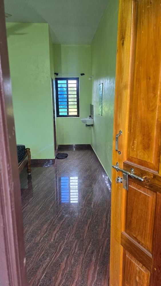 Omisha Beach Stay in Kumta, India