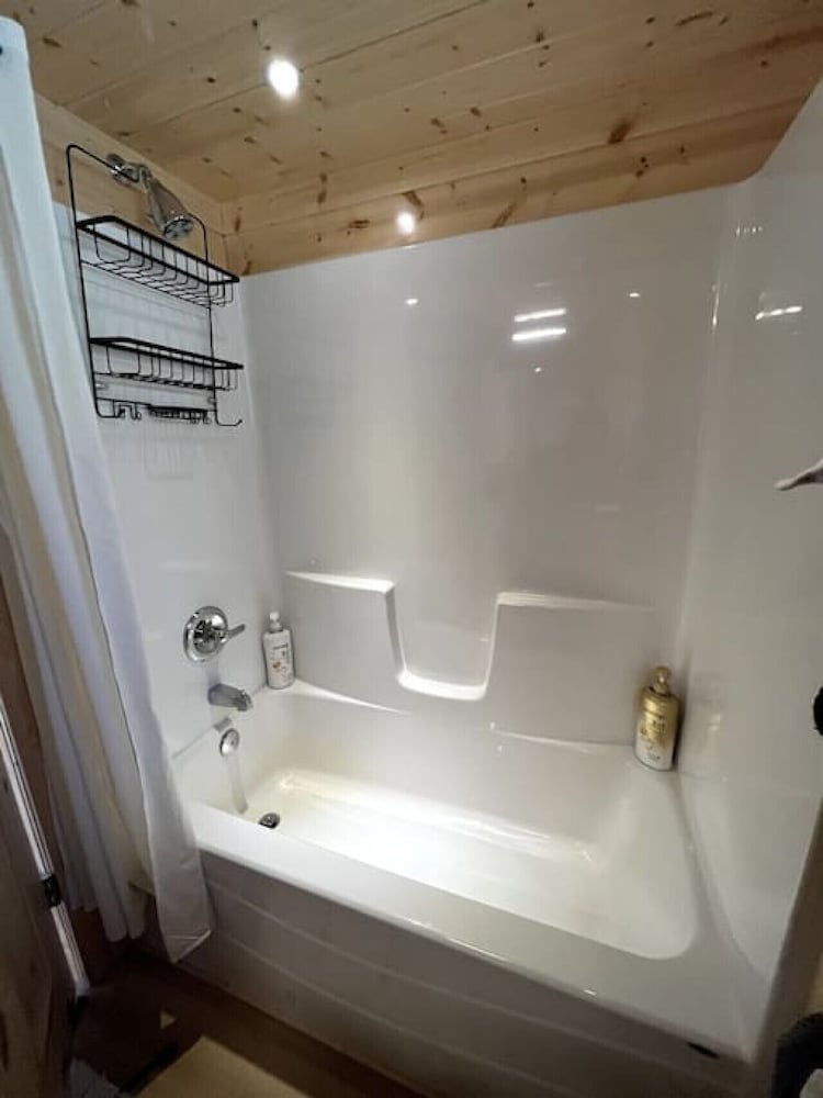 The Woolly Bugger Inn - photo 126