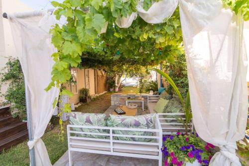 Ionian View House — 4-Star Luxury Hotel in Preveza, Greece
