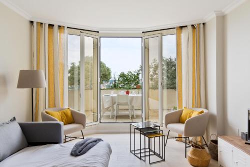 La Roseraie Bidart Piscine Golf D Ilbaritz — 4-Star Luxury Hotel in Bidart, France