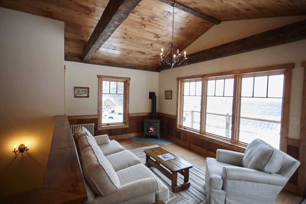 Seesaw's Lodge - photo 15