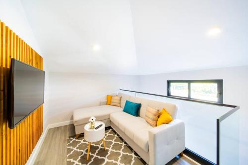 Pena View Apartment — 4-Star Luxury Hotel in Santa Cruz, Portugal