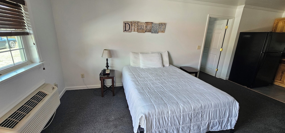 Beverly hills inn - photo 25