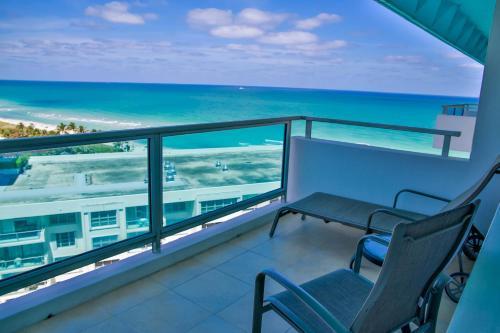 Oceanfront Contemporary Suites - photo 43