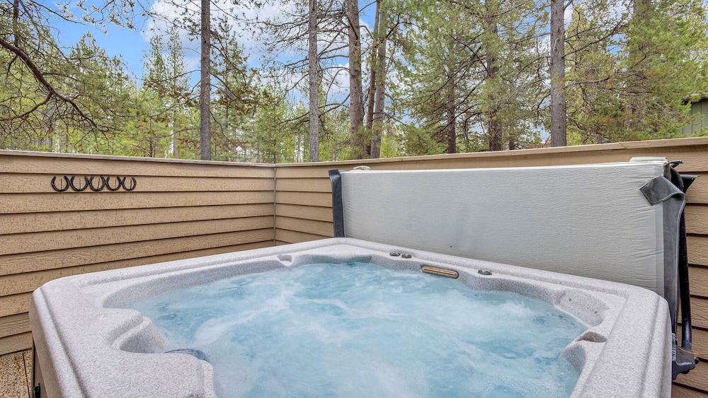 Whistler Lane 7 - last minute hotel in Bend