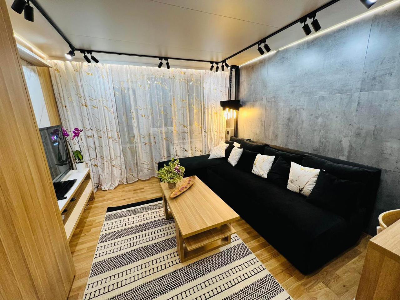 Apartament Centrym Wyzwolenia — 5-Star Luxury Hotel in Szczecin, Poland