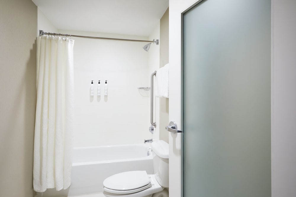 Springhill Suites St. Louis Airport Earth City - photo 12