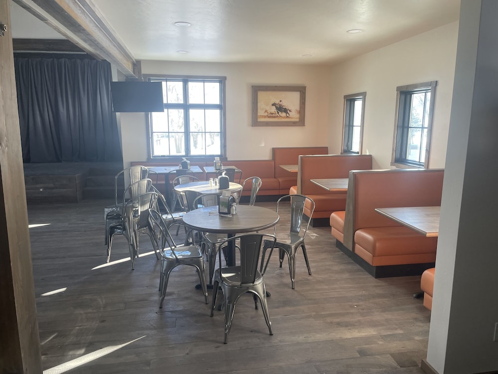 Challis Roadhouse - photo 23