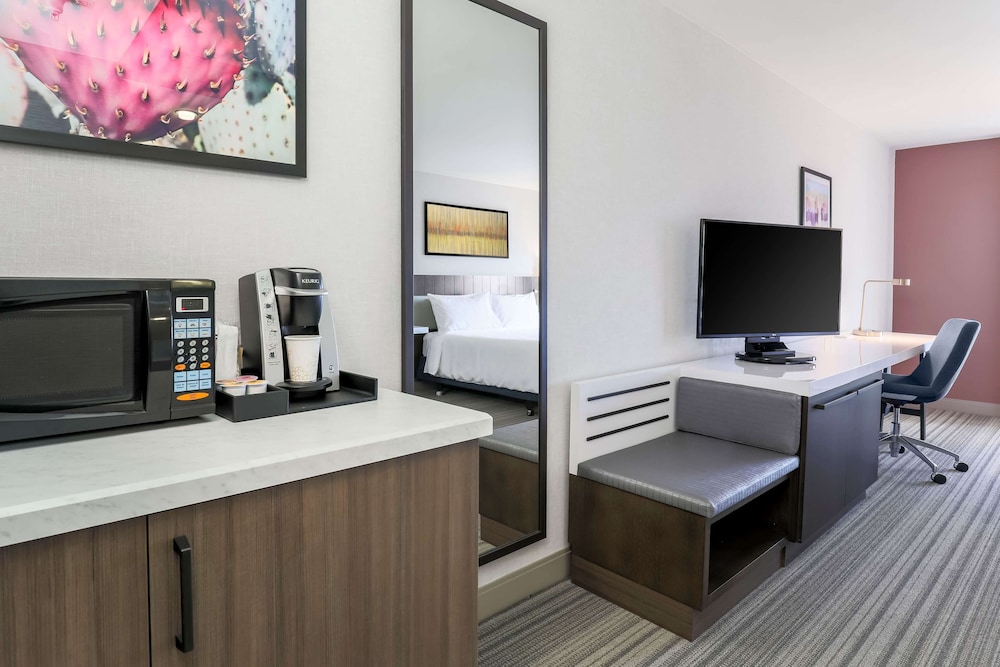 Hilton Garden Inn Reno - photo 26