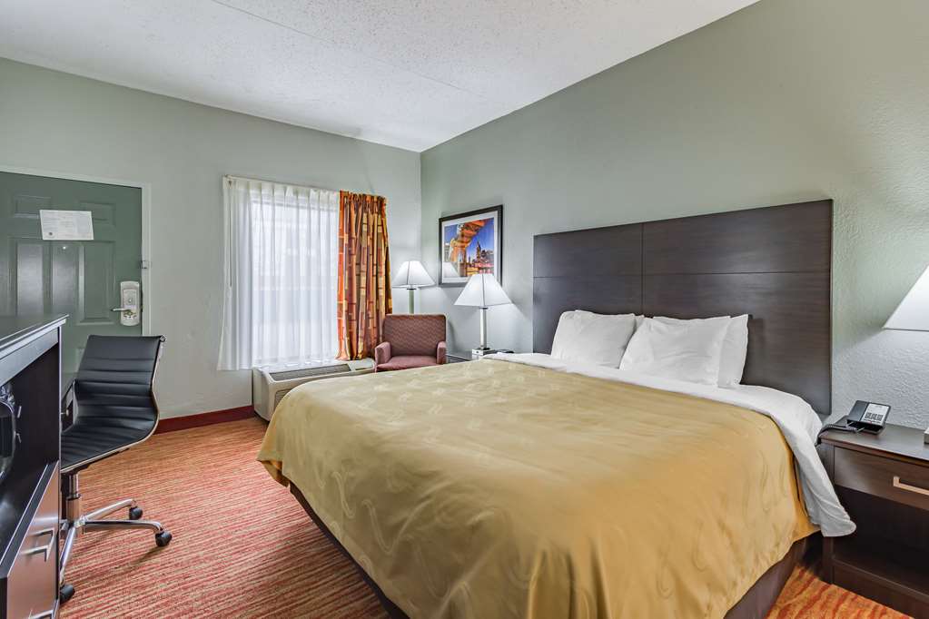 Quality Inn Goodlettsville - photo 14