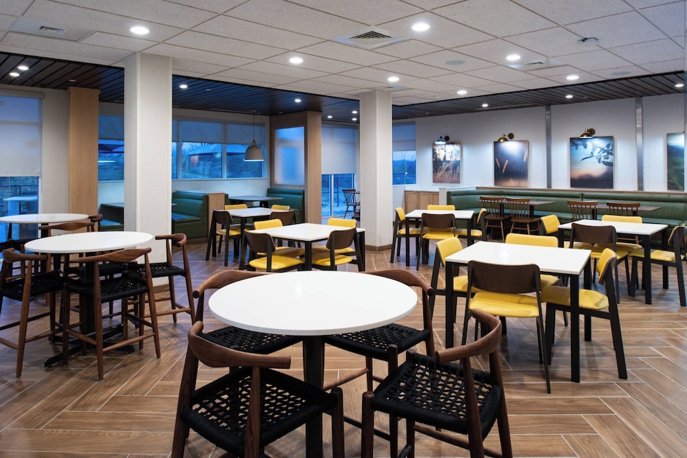 Fairfield Inn & Suites by Marriott Charlotte University Research Park - photo 32