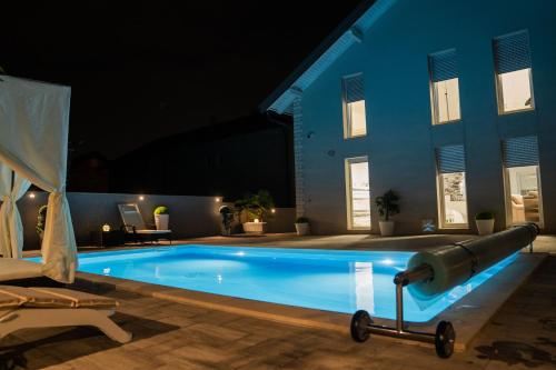 Villa J&J — 4-Star Luxury Hotel in Sesvete, Croatia