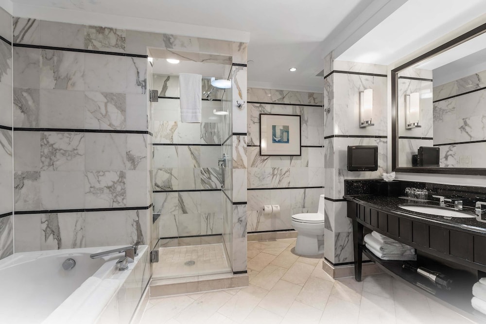 Fontainebleau Miami Beach Private Luxury Suites - photo 323