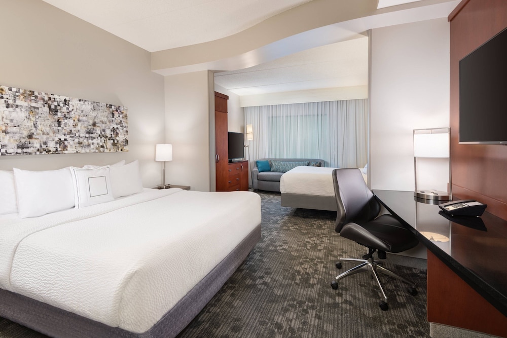 Courtyard by Marriott Pittsburgh Washington Meadow Lands - photo 14