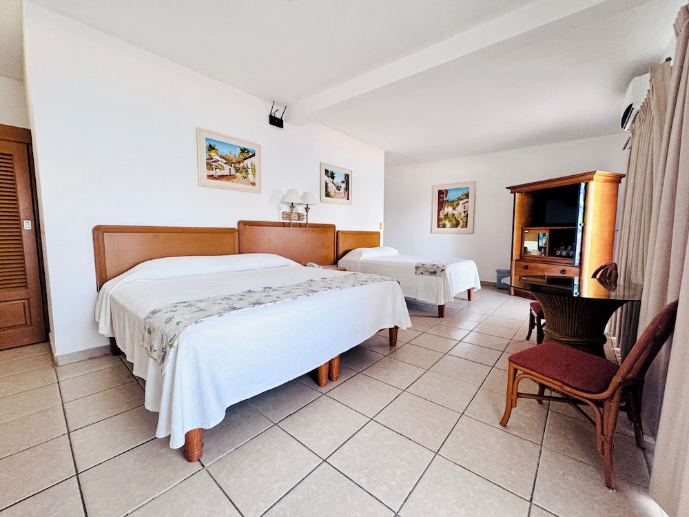 Tropicana Hotel Puerto Vallarta