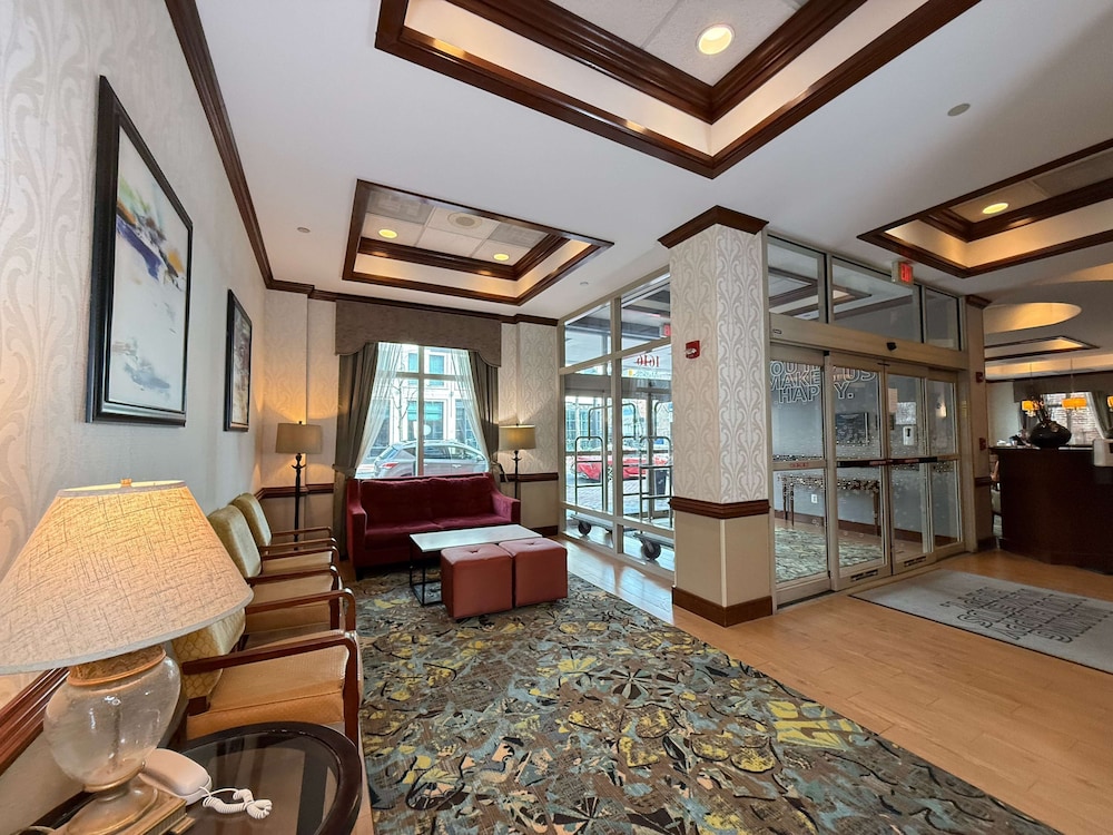 Hampton Inn Alexandria Old Town King St. Metro - photo 4