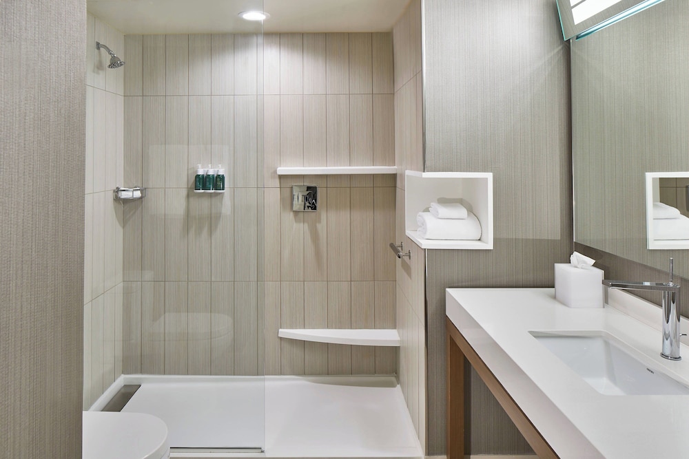 Courtyard by Marriott Baltimore Downtown McHenry Row - photo 14