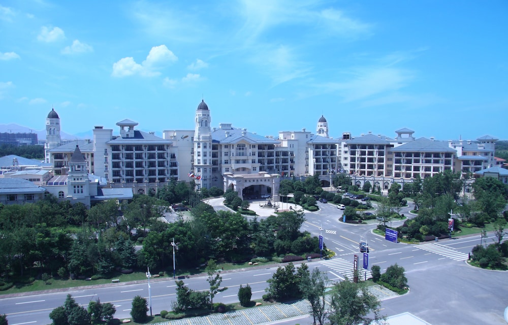 Country Garden Phoenix Hotel — 5-Star Luxury Hotel in Anqing, People's Republic of China