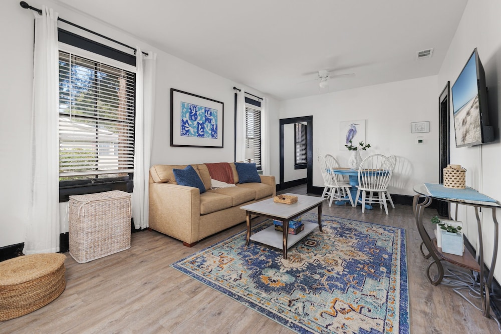 Pacific Cove Manor - photo 21