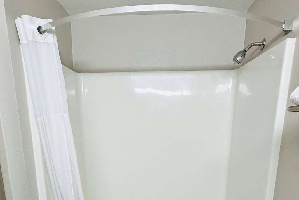 Days Inn & Suites by Wyndham Wynne - photo 14