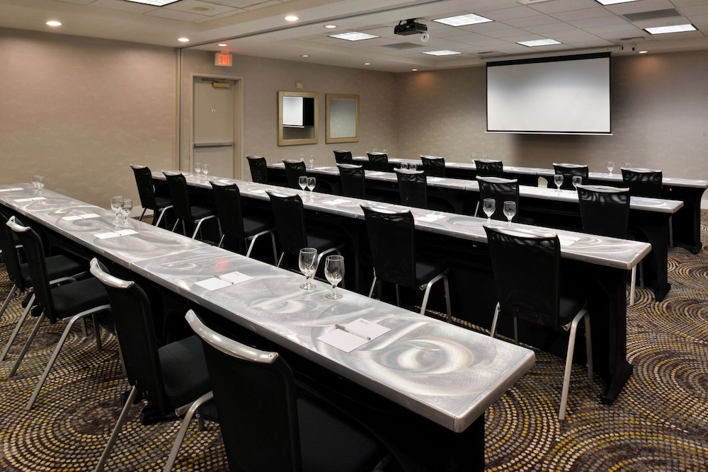 Hilton Garden Inn Napa - photo 77