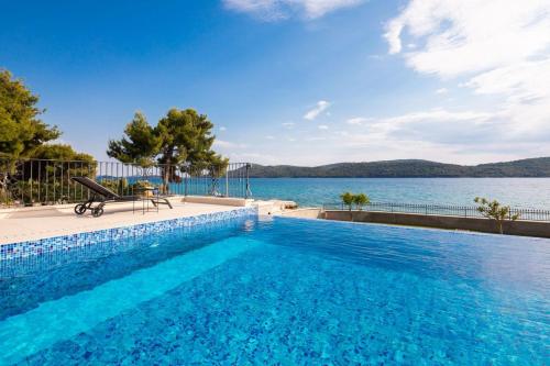 Villa Luxury Maja Zablace — 5-Star Luxury Hotel in Sibenik, Croatia