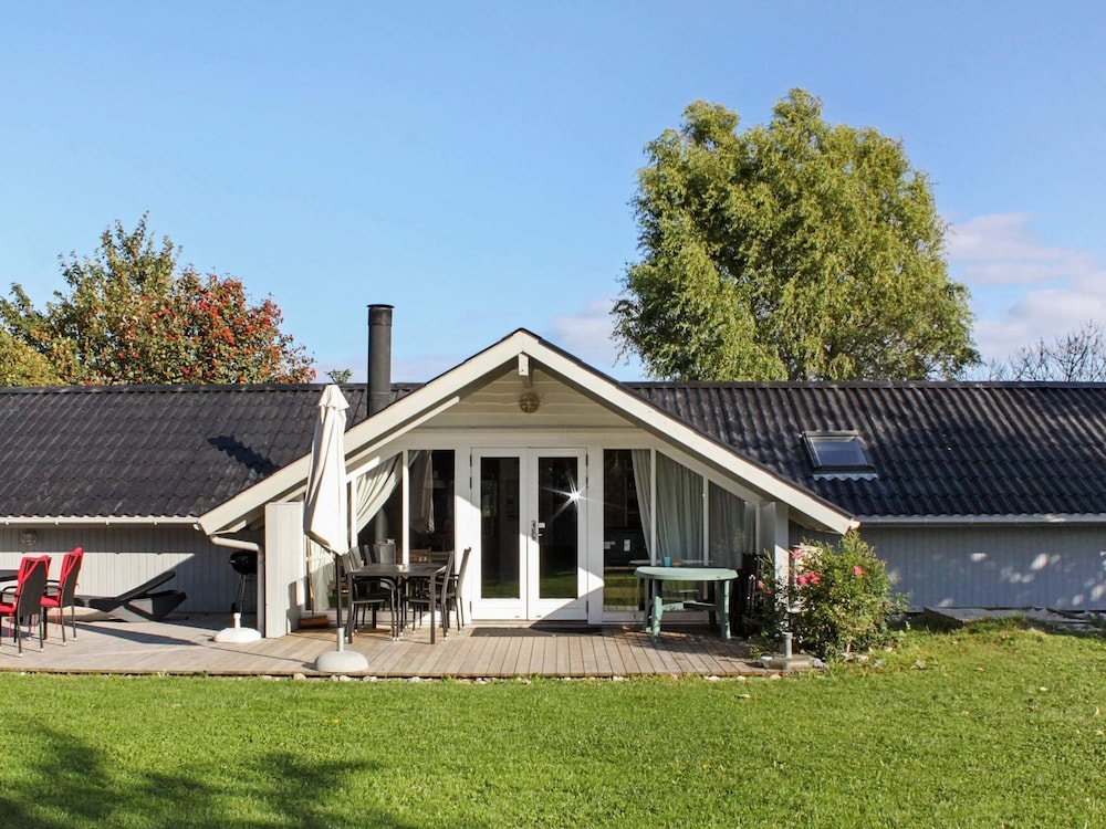 8 Person Holiday Home in Sydals — 4-Star Luxury Hotel in Horuphav, Denmark