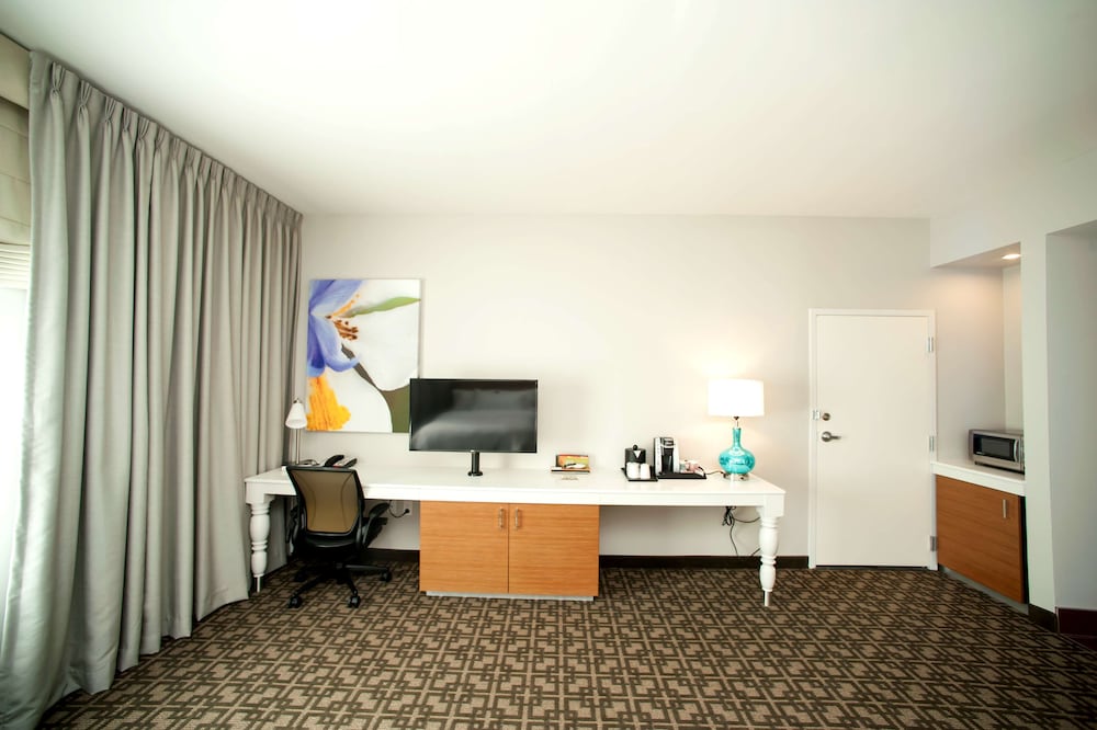 Hilton Garden Inn San Antonio Live Oak Conference Center - photo 17