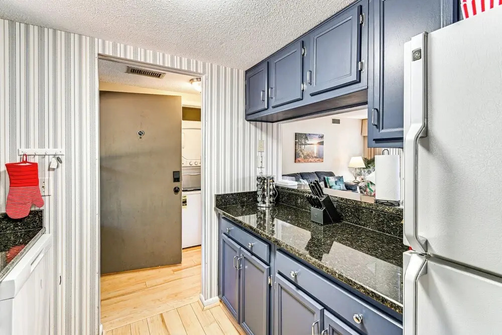 Lakeview Condo w Resort Pool: 2 Miles to Golf - photo 17