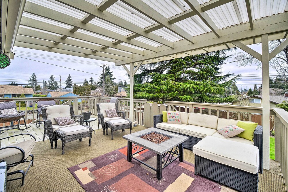 Spacious Tacoma Getaway 2 Mi to Old Town in Tacoma, United States