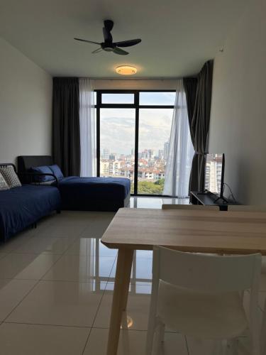 Beacon Executive Suites #Georgetown #RoofTopPool #10 — 4-Star Luxury Hotel in George Town, Malaysia