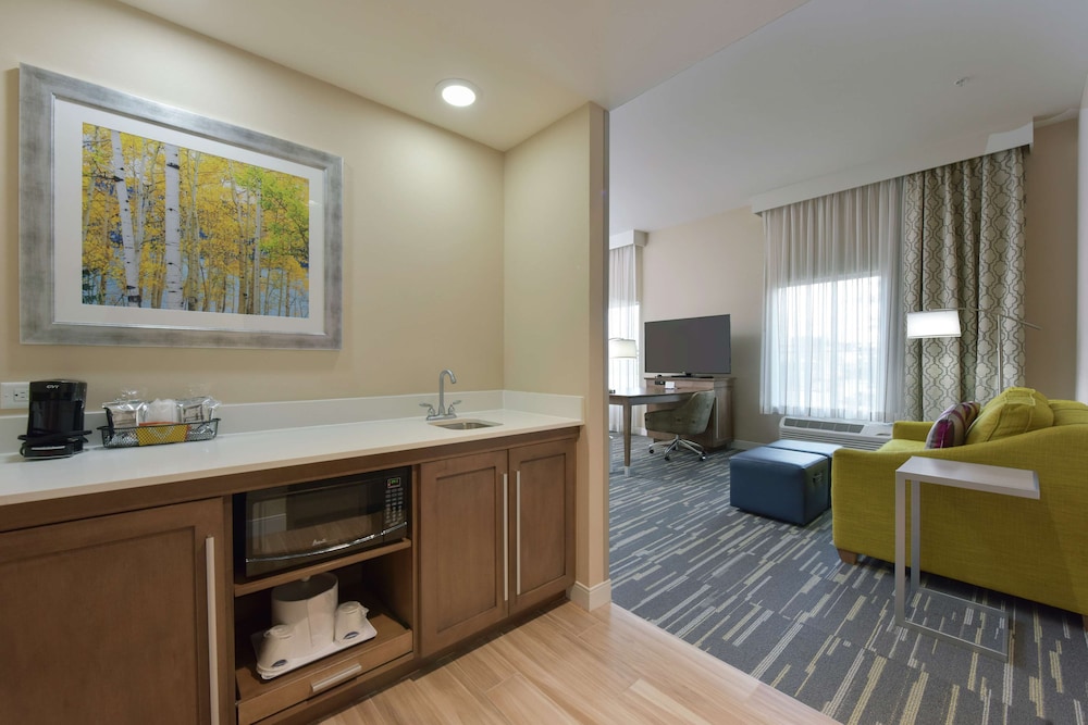 Hampton Inn & Suites Seattle Redmond - photo 23