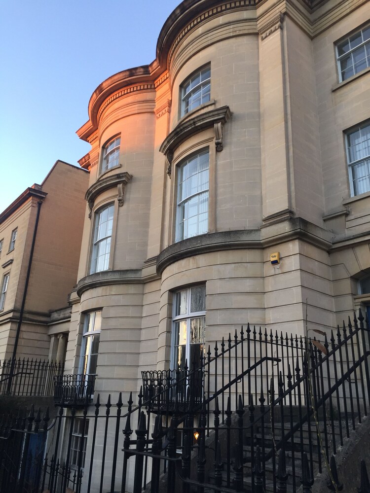 173 177 Kings Road By Esa in Reading, United Kingdom