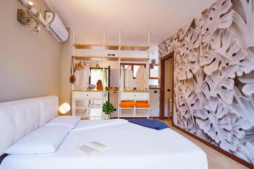 5 Lake Sweet Home — 4-Star Luxury Hotel in San Siro, Italy