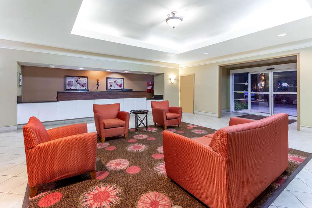 La Quinta Inn & Suites by Wyndham Seguin - photo 6