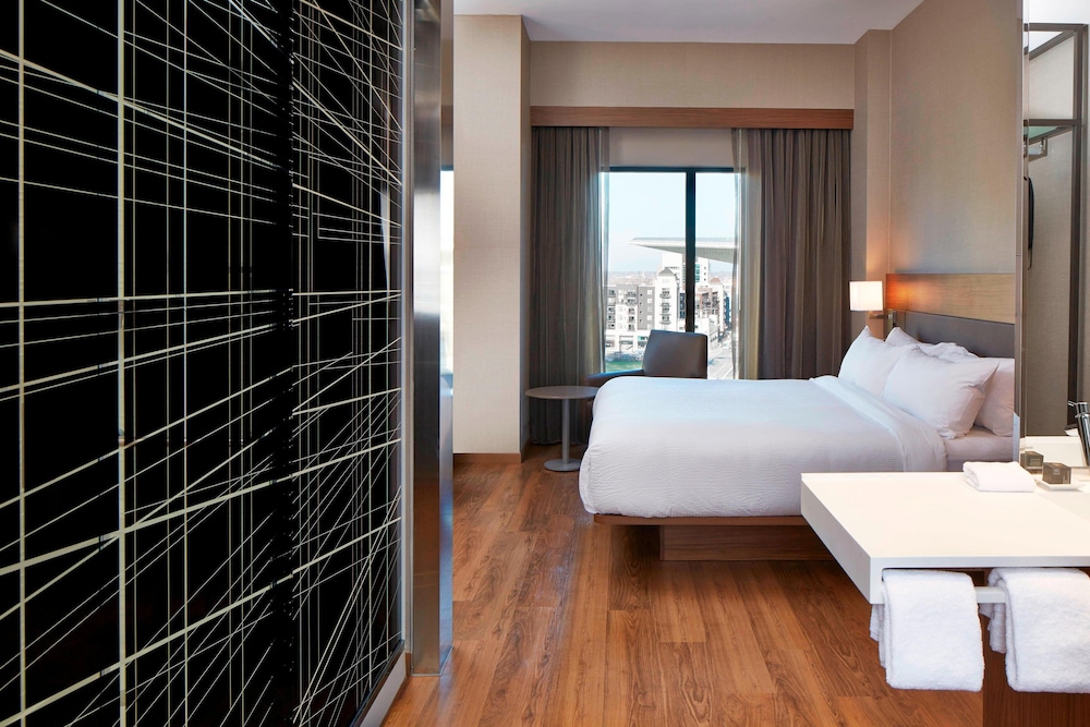 AC Hotel by Marriott Minneapolis Downtown - photo 7