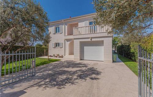 Villa Blue Adria Vodice — 4-Star Luxury Hotel in Vodice, Croatia