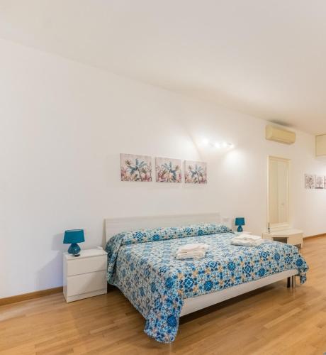 AP4 appartamento nel cuore di Milano — 4-Star Luxury Hotel in Milan, Italy