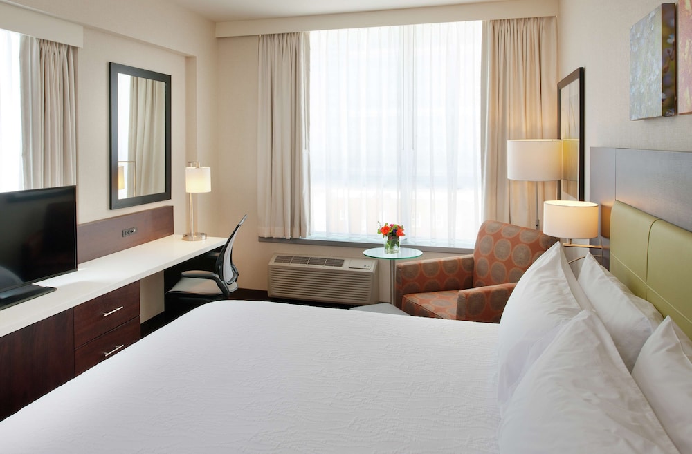 Hilton Garden Inn Pittsburgh Downtown - photo 16