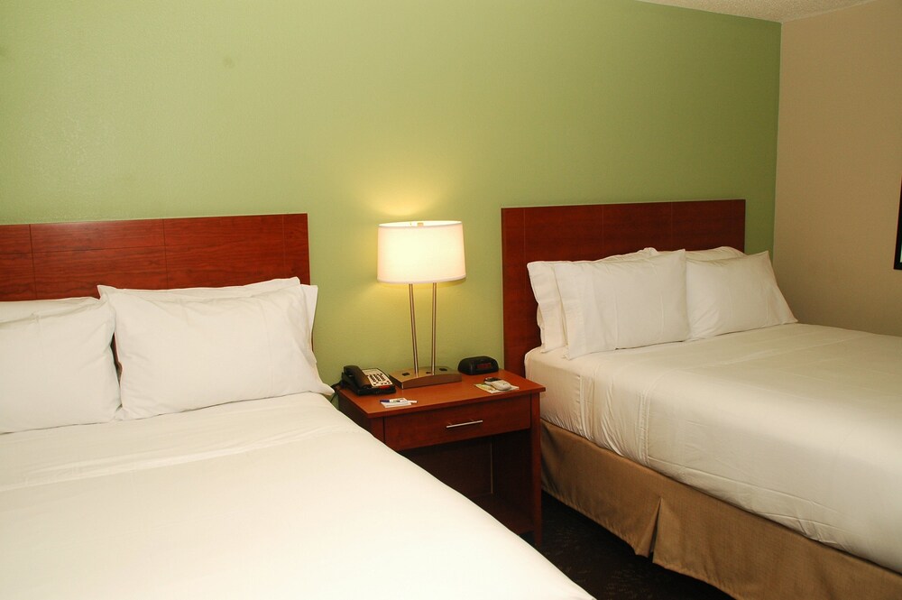Holiday Inn Express Hotel & Suites Birmingham Irondale by IHG - photo 24