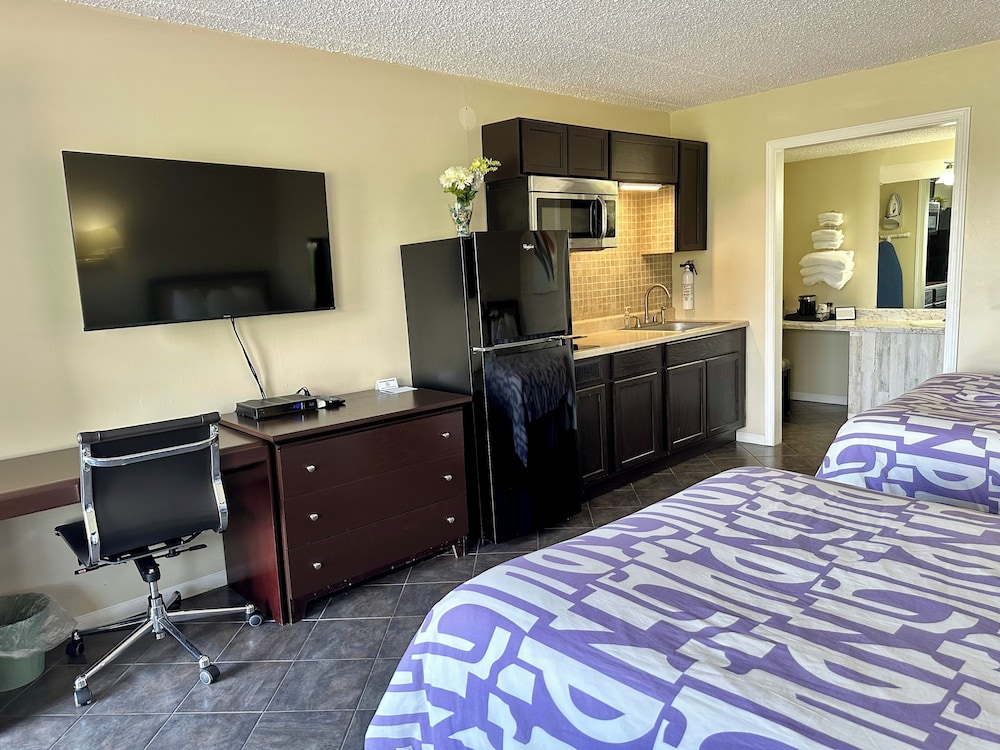 Geneva Wells Inn - photo 17