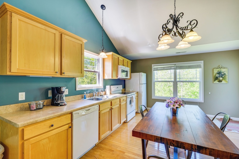 Cozy Resort Style Escape on Taylorsville Lake - photo 7