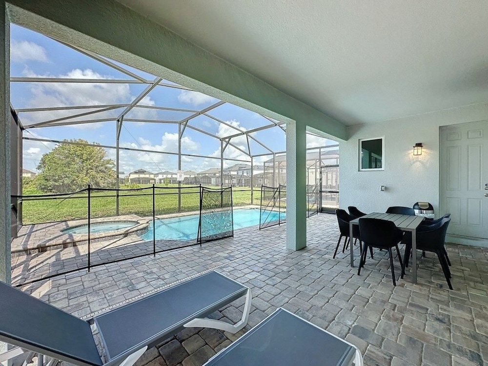 Luxury 6 Bed Villa With Pool spa In Solara Resort 6 Bedroom Villa by RedAwning - photo 96