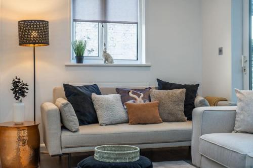 4 beds TOOTING 20 min to Central London Free Parking