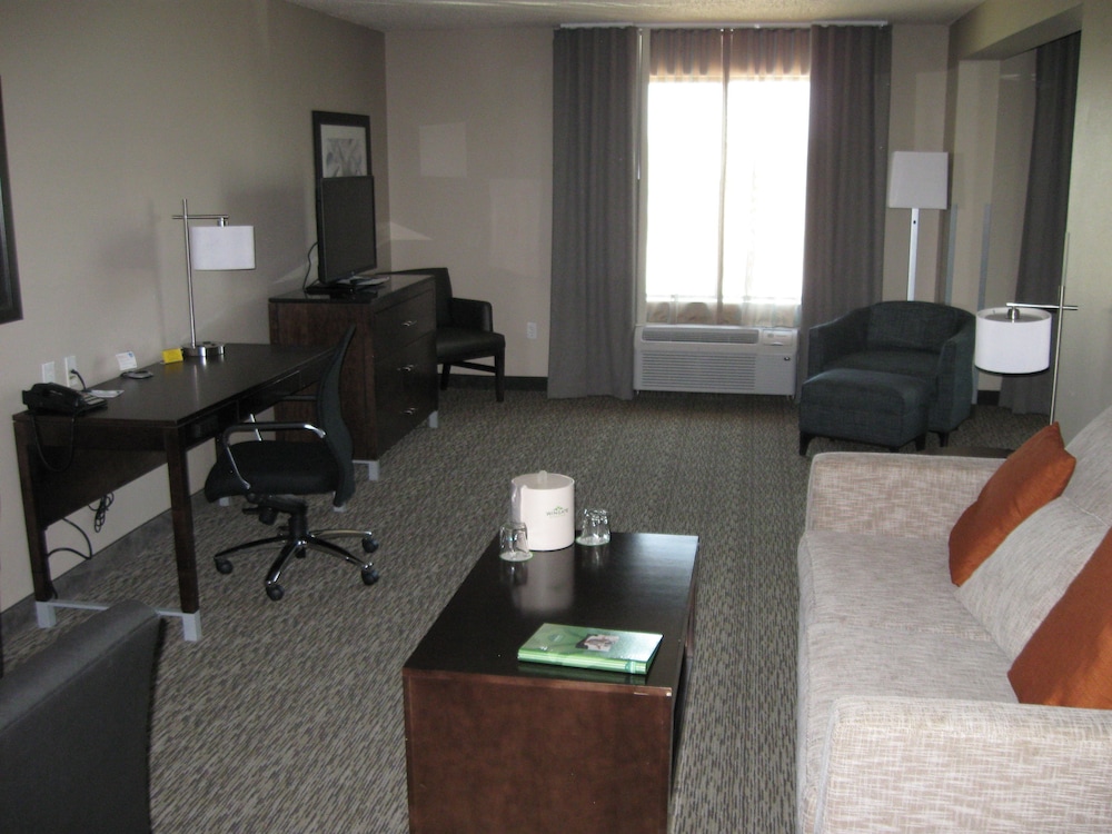 Wingate by Wyndham Fargo - photo 20