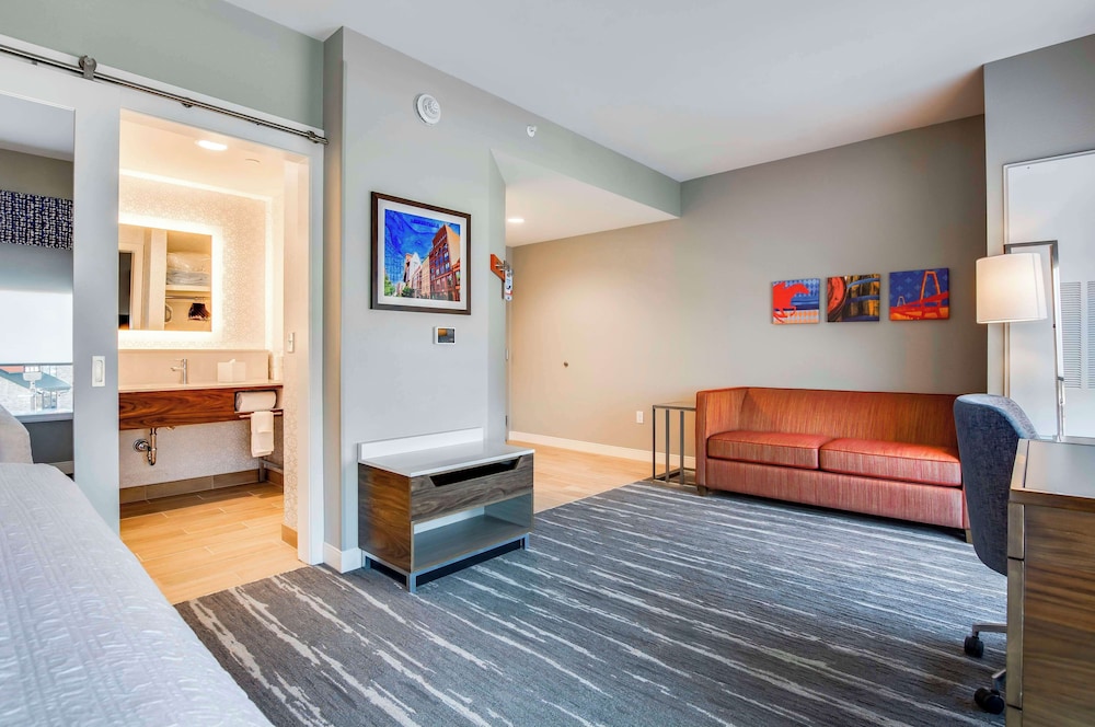 Hampton Inn & Suites by Hilton Louisville East Oxmoor - photo 11