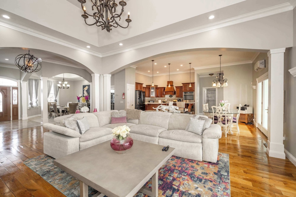 The Bishops Manor Stay for 10 — hotel in West Chester